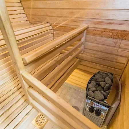 Holiday home Kaukonraitti 4 C 2 By Interhome